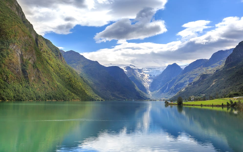 Nordfjordeid - Cruising-by-Nordfjord_586.jpg